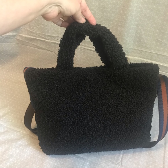 Son Jung Wan Korea Embroidered Navy Shearling Teddy Tote - Picture 3 of 9